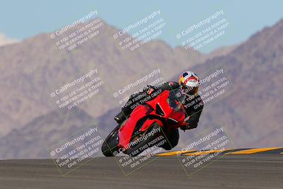 media/Oct-09-2022-SoCal Trackdays (Sun) [[95640aeeb6]]/Turn 9 (1pm)/